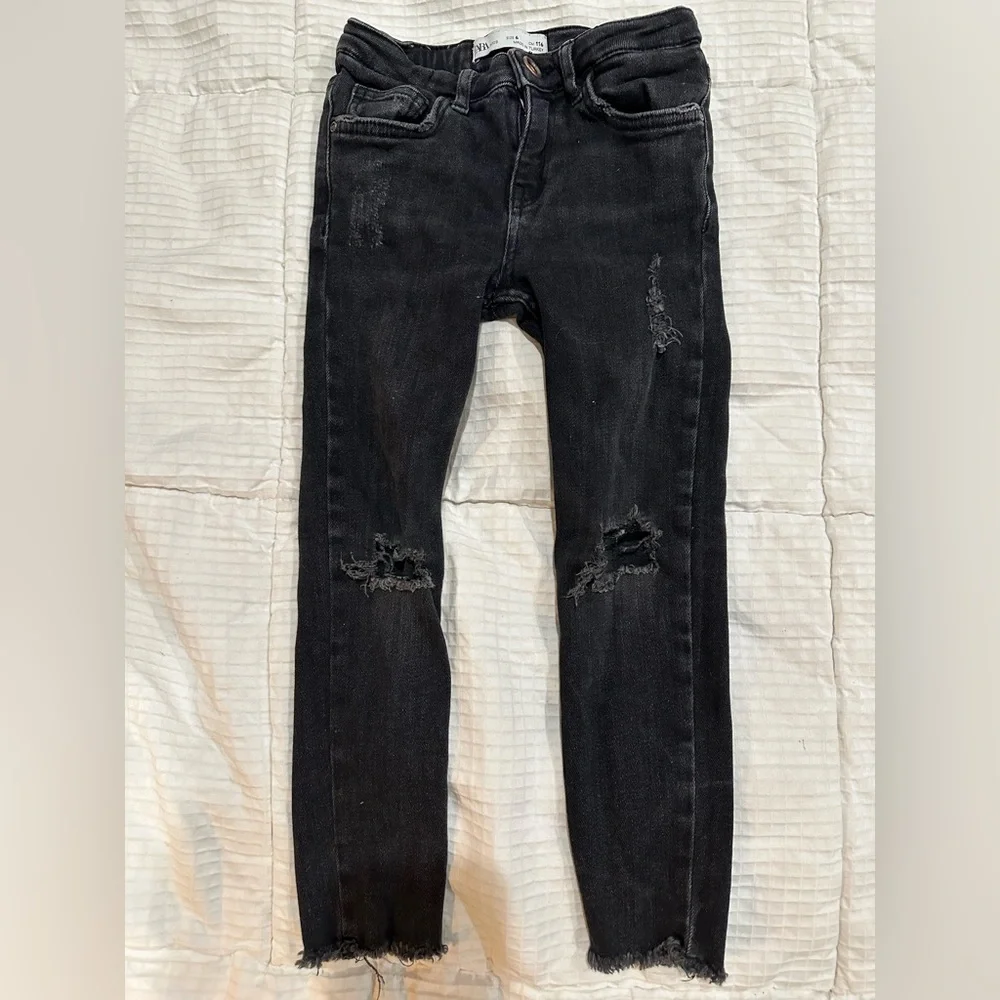 Zara distressed kids jeans, size 6 - Picture 3 of 4